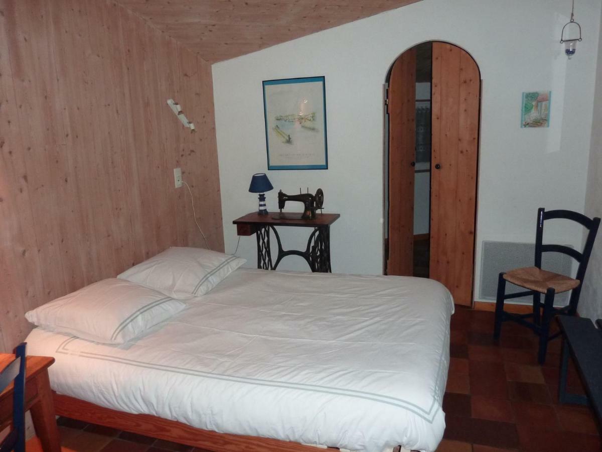 Bed and Breakfast Les Chenes Bleus Sainte-Marie-de-Ré Zewnętrze zdjęcie