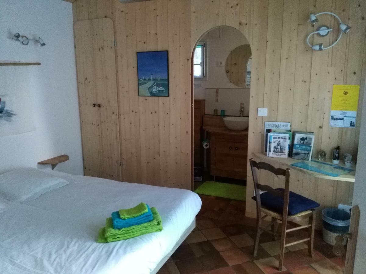 Bed and Breakfast Les Chenes Bleus Sainte-Marie-de-Ré Zewnętrze zdjęcie
